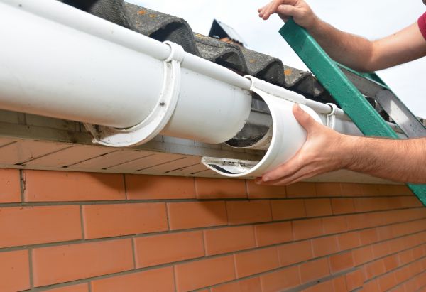 Gutter Maintenance in Hixson