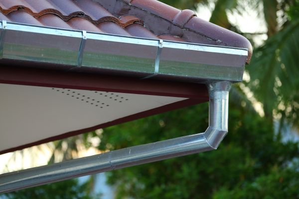 Metal Gutter Repair in Hixson